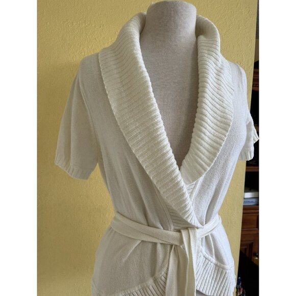 BCBG MAX AZRIA Short Sleeve Summer Spring Knit Cardigan Sweater Top Size M Ivory - Picture 2 of 9